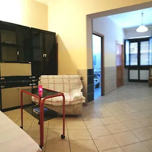 Via Giovanni Travaglia, Free Space Séjour chez l'habitant